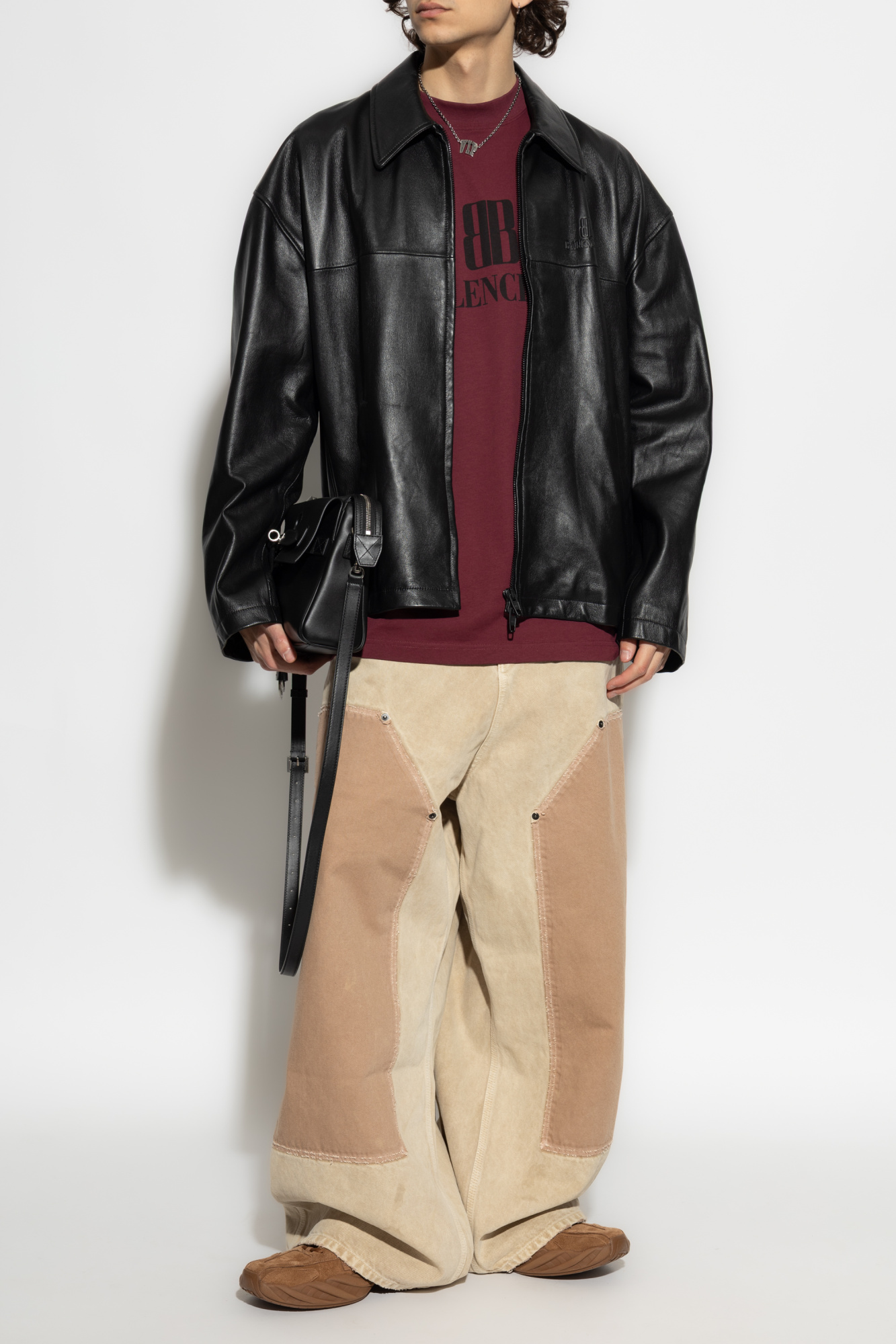 Burgundy T-shirt with logo Balenciaga - Vitkac AS